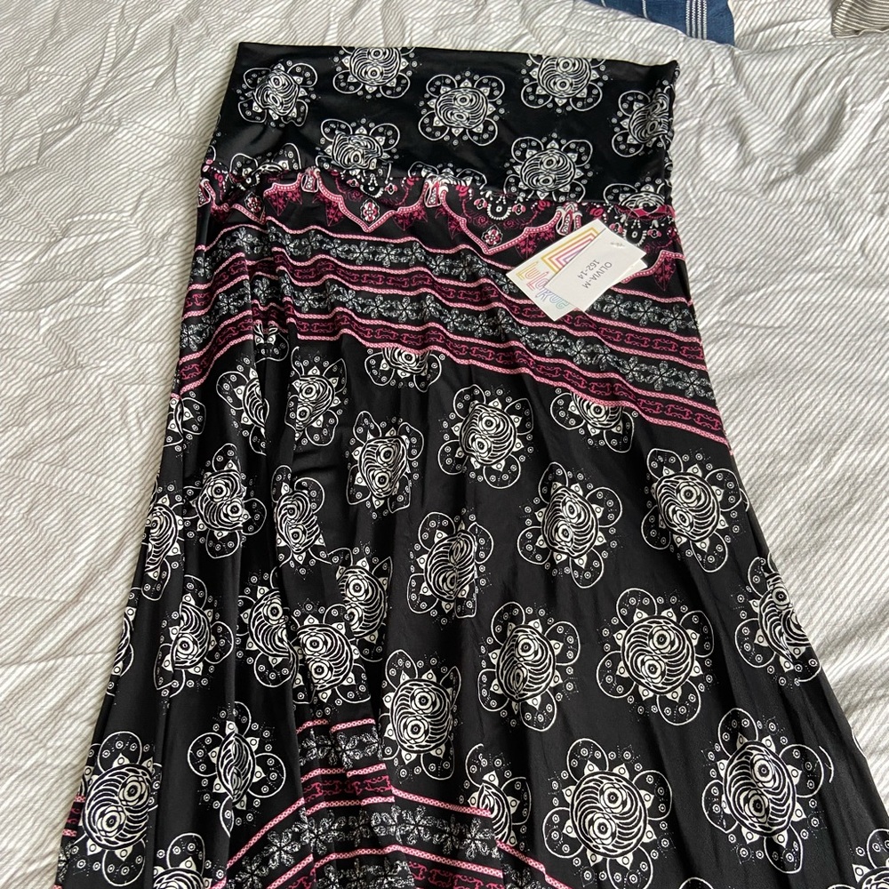 LuLaRoe Olivia Skirt